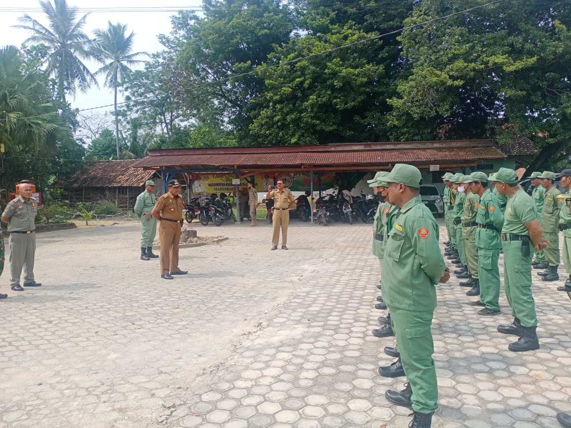 Pembinaan linmas dalam rangka persiapan lomba peringatan HUT TNI ke-77.